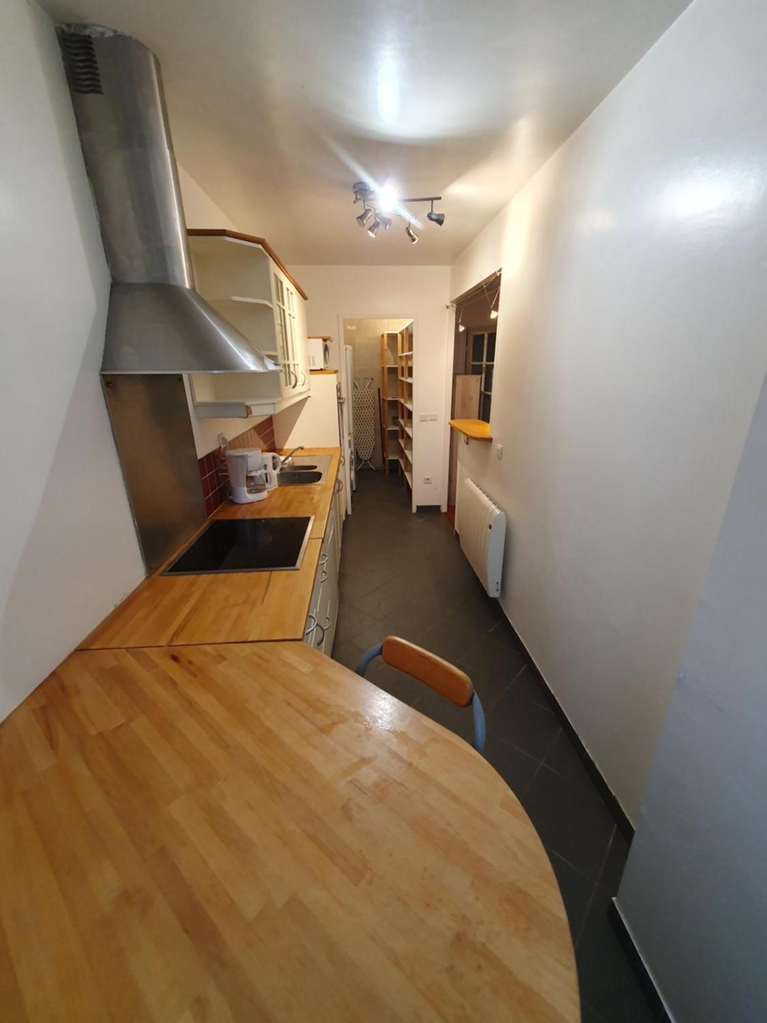 Apartamento F3 Avec Balcon 5 Min Gare Sqy Et Parking Gratuit Guyancourt Exterior foto
