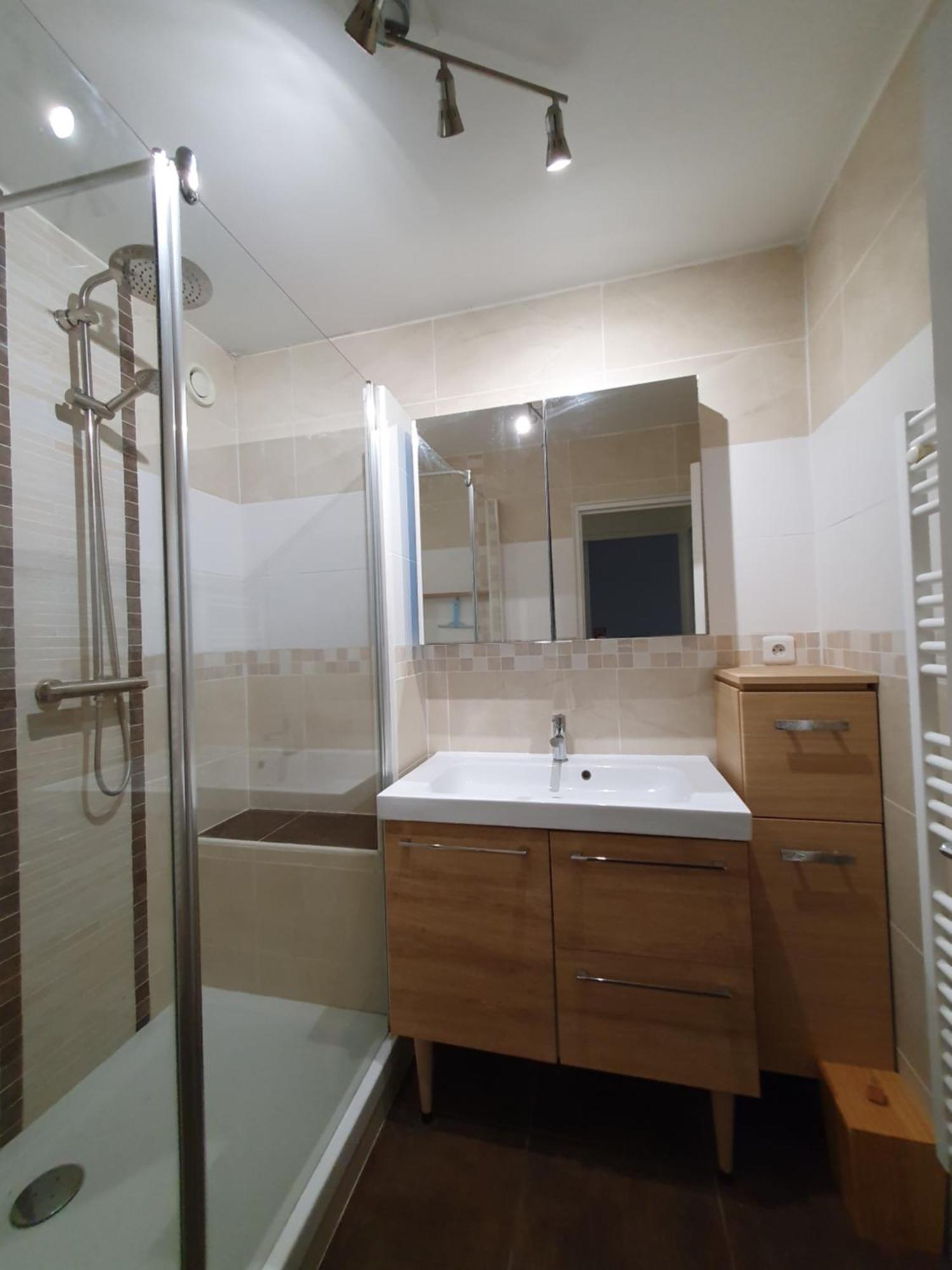 Apartamento F3 Avec Balcon 5 Min Gare Sqy Et Parking Gratuit Guyancourt Exterior foto